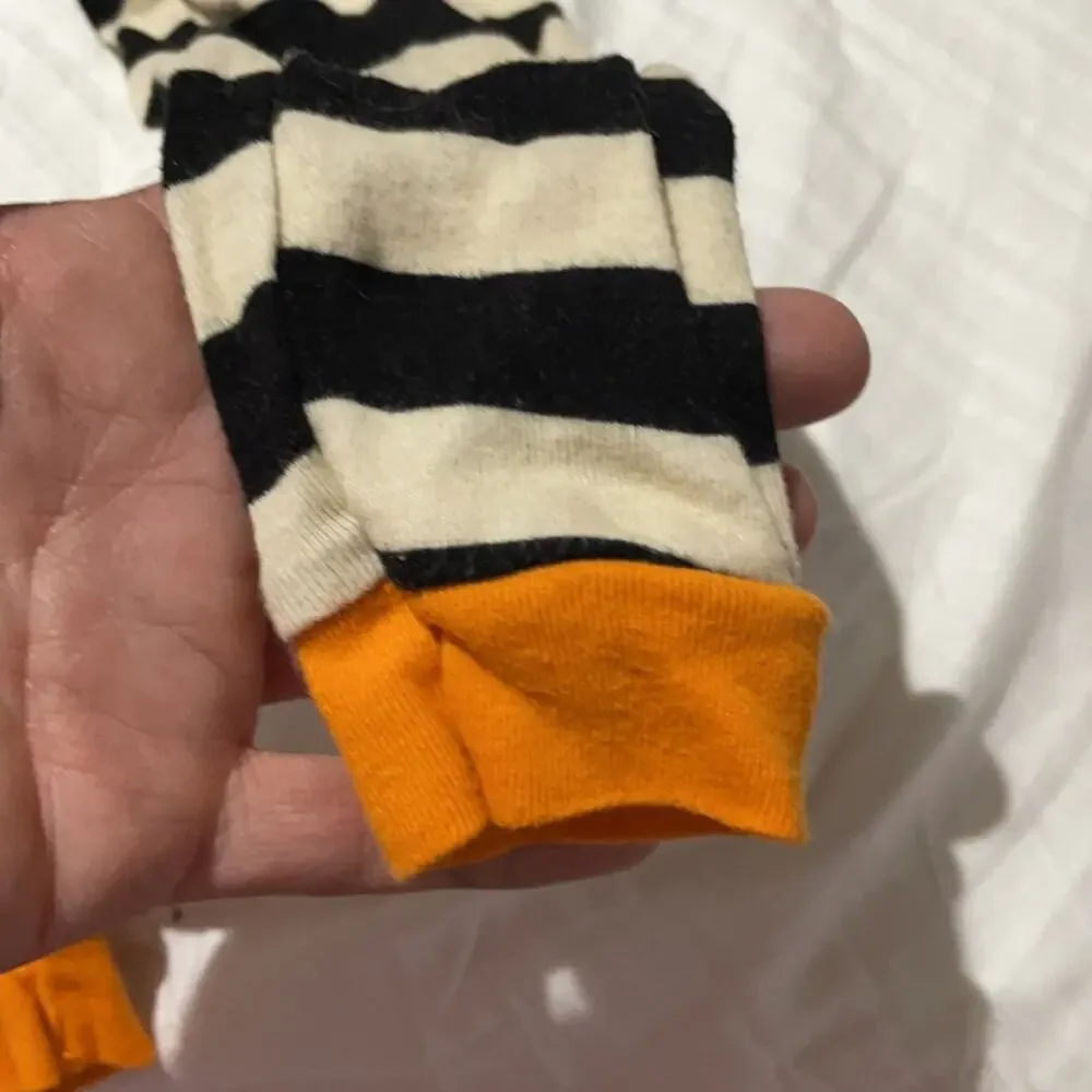 Peanuts Snoopy 4t Halloween pj’s worn once